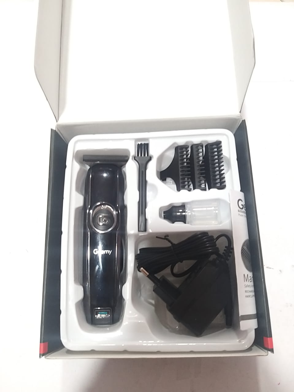 ماشین اصلاح و خط زن صورت جیمی GM-6050 ریحانه شاپ