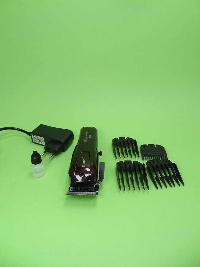 ماشین اصلاح سر و صورت کیمی KM-2600 kemei